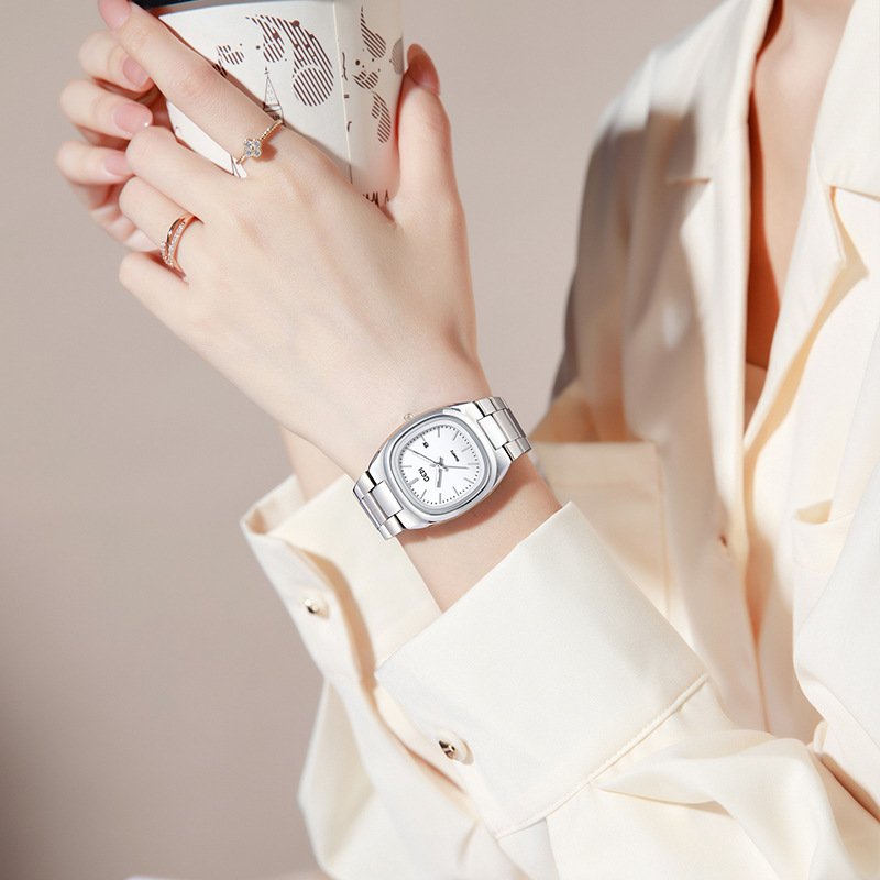 UTHAI CQ361 Fashionable Women  - Luxury Watch For Women recension och pris