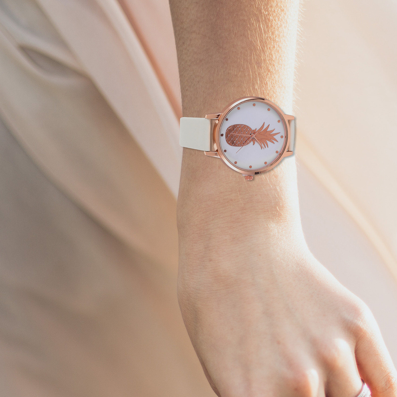 Women Casual Quartz Watch Pine - Luxury Watch Gift For Her recension och pris