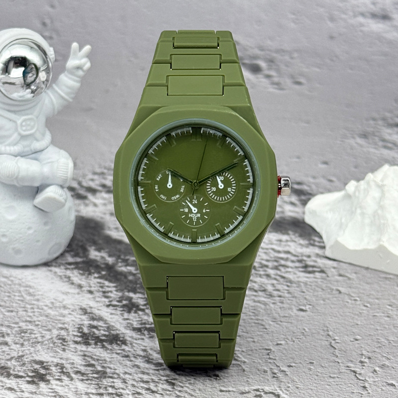 Famous Brand Fake Three-Eyed D - Luxury Watch Collection recension och pris